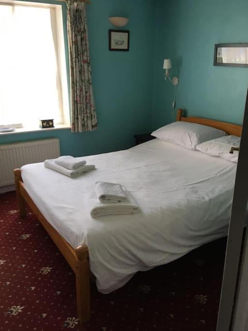 Seal, Comfortable Family Cottage 휫비 외부 사진